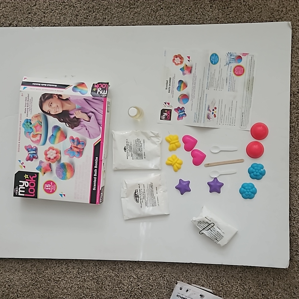 Crazy art scented bath bomb kit
